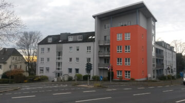 Zentral gelegen mit Aufzug und Balkon!, Kronprinzenstraße 2, 42857 Remscheid